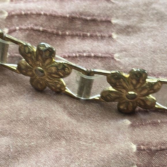 Vintage Clear Plastic and Brass tone Flower Embellished Belt - Picture 15 of 15